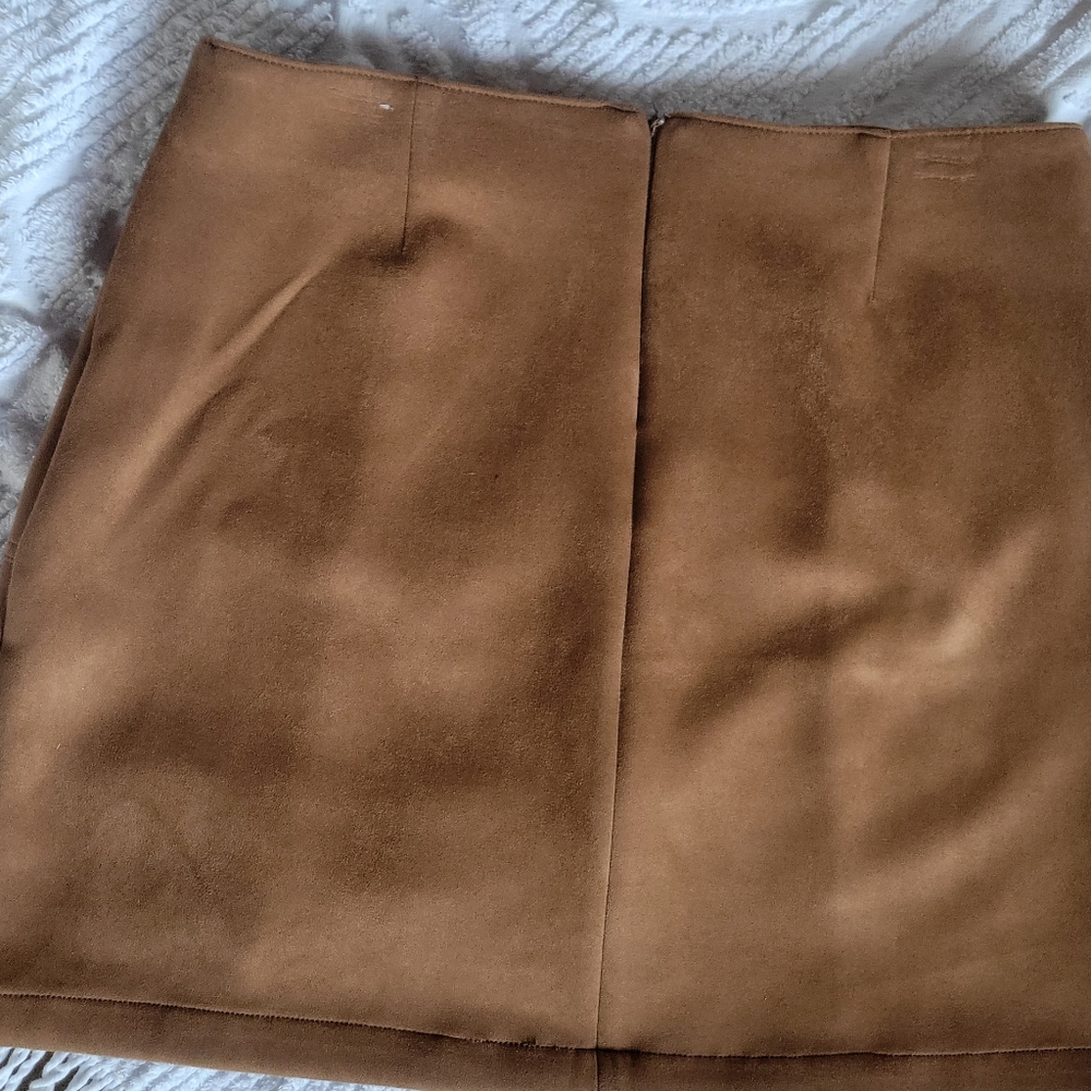 Maurices | Suede skirt | size 14 | Zipper | Never worn